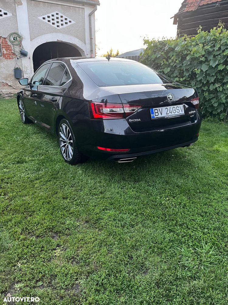 Skoda Superb 2.0 TSI DSG 4X4 Laurin & Klement - 4