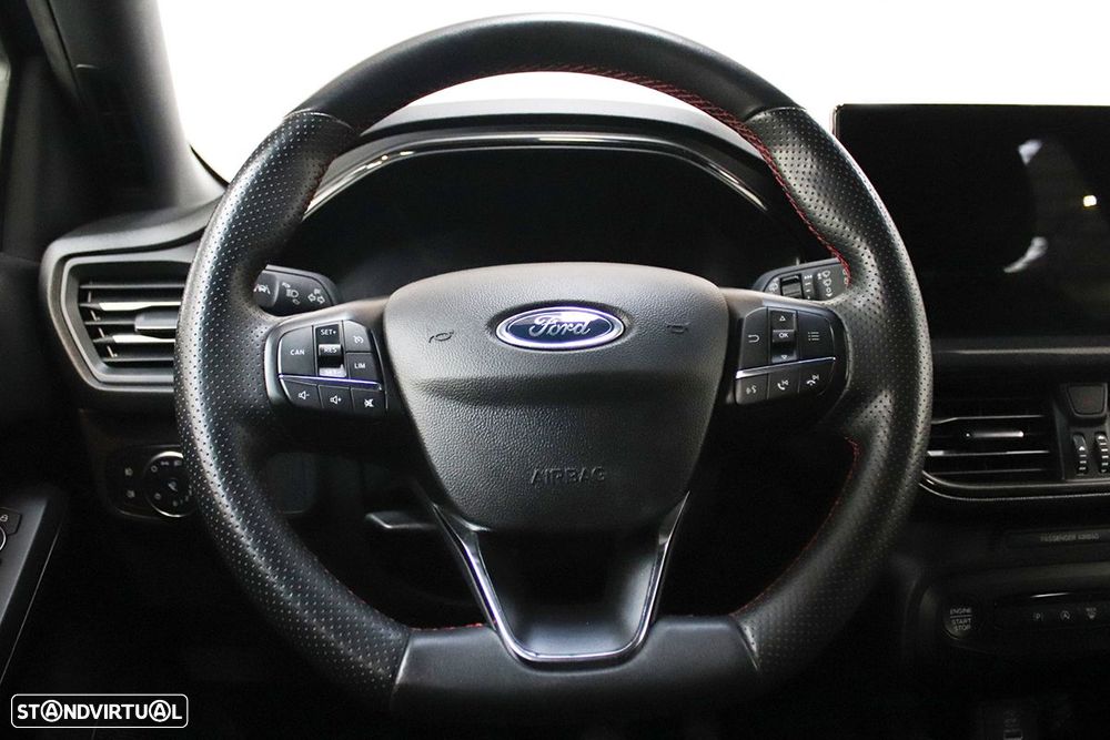 Ford Focus 1.5 TDCi ECOBlue ST-Line - 15