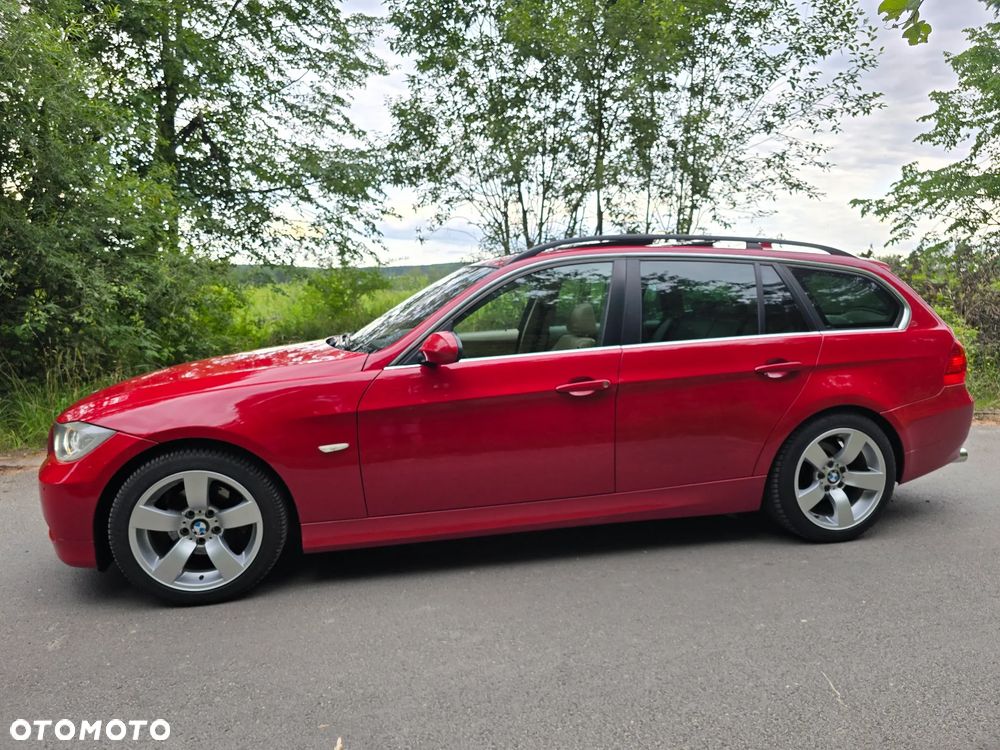 BMW Seria 3 325i - 2
