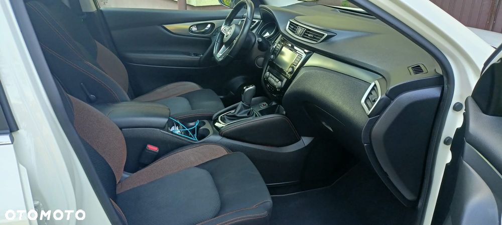 Nissan Qashqai 1.5 dCi DCT N-CONNECTA - 16