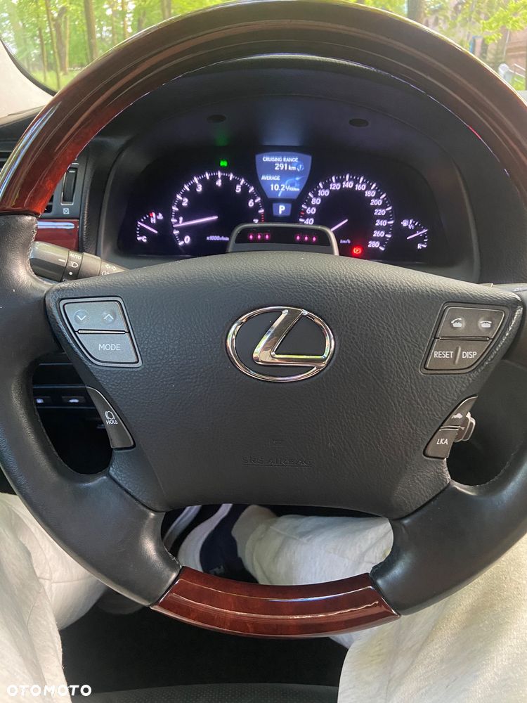 Lexus LS 460 Prestige - 8
