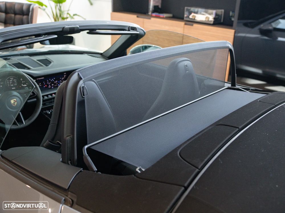 Porsche 911 (992) Carrera Cabriolet PDK - 34