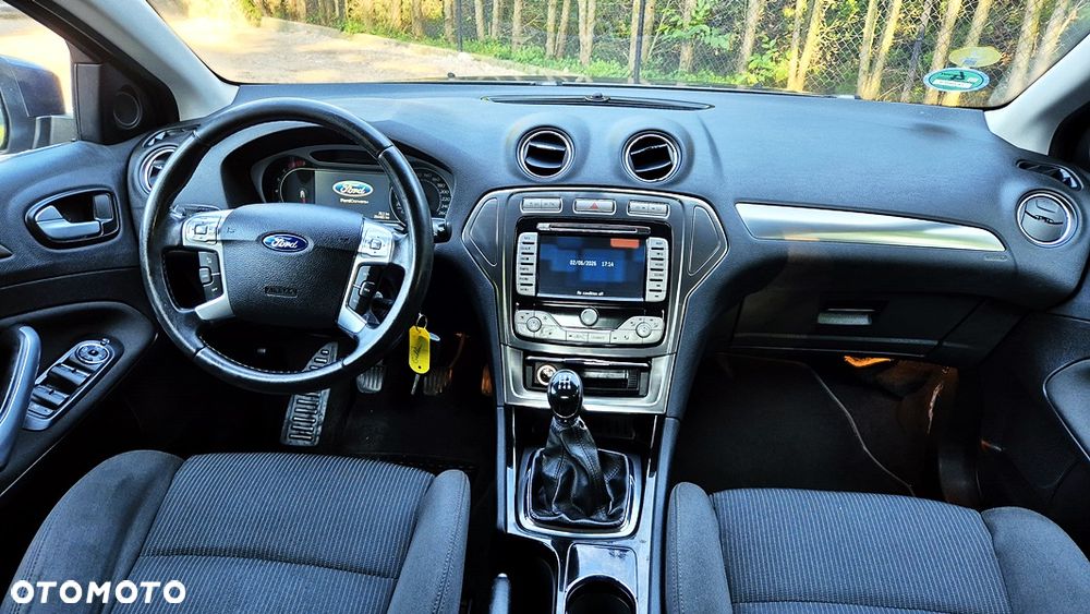 Ford Mondeo 2.0 Ghia X100 / X - 35