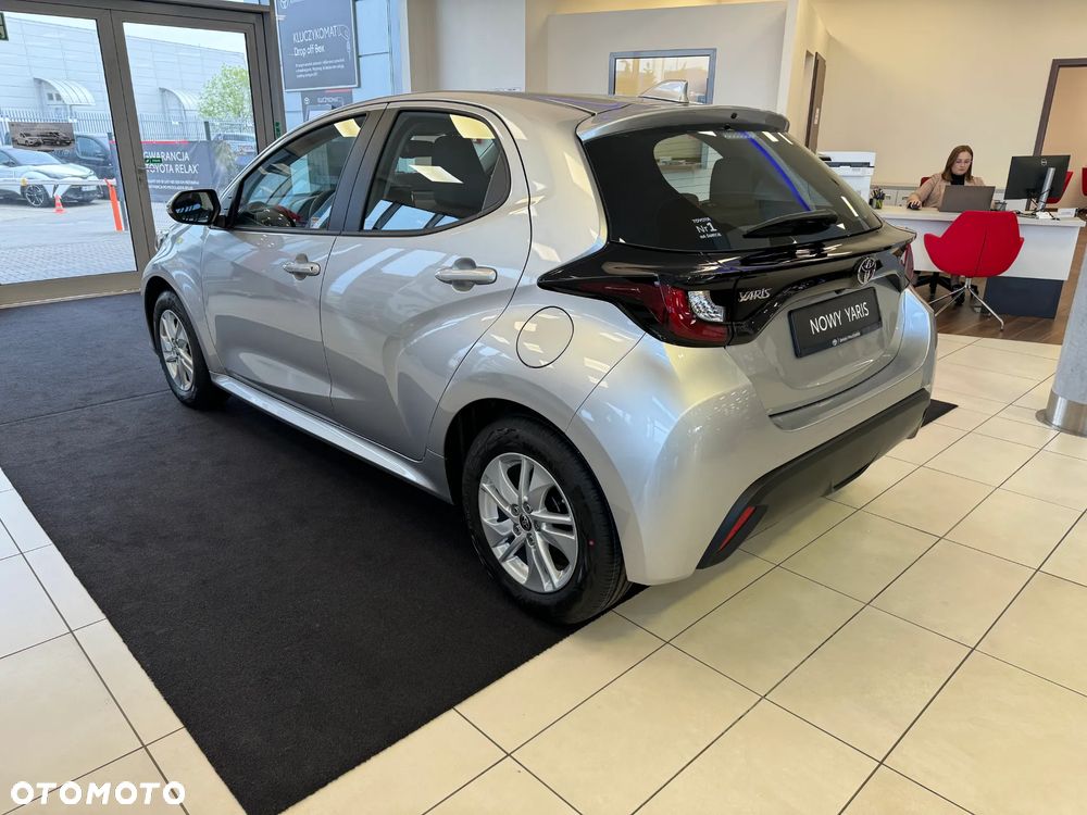 Toyota Yaris Hybrid 1.5 Comfort - 4