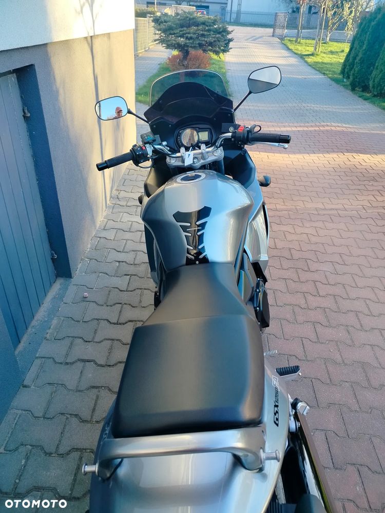 Suzuki GSX - 7