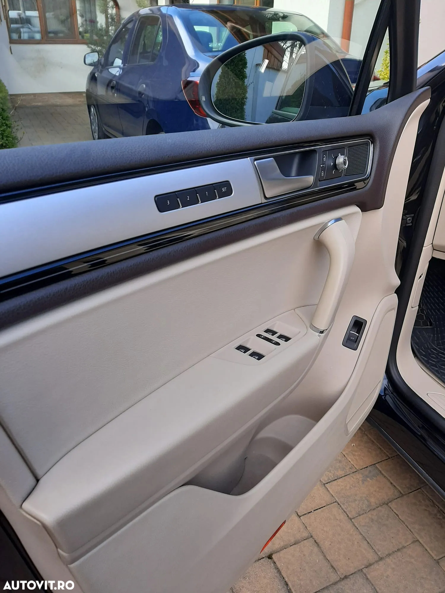 Volkswagen Touareg 3.0 V6 TDI BMT - 8
