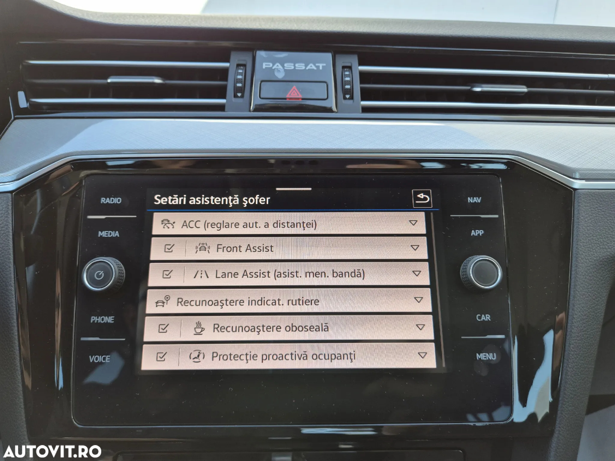 Volkswagen Passat Variant 2.0 TDI DSG Comfortline - 28