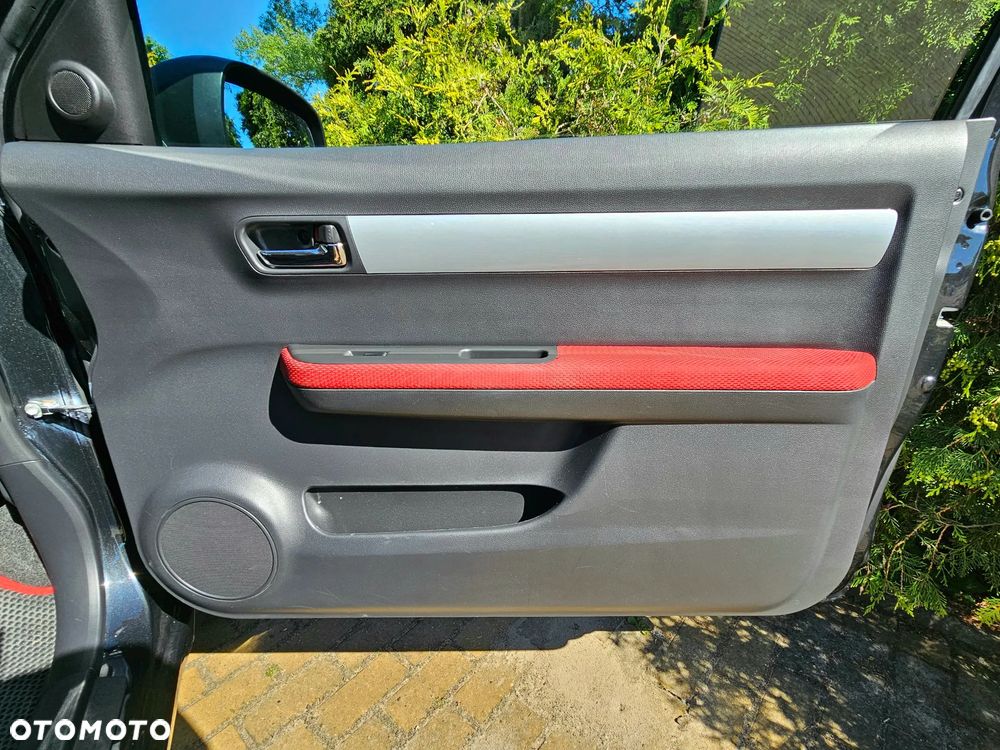 Suzuki Swift 1.6 Sport - 28