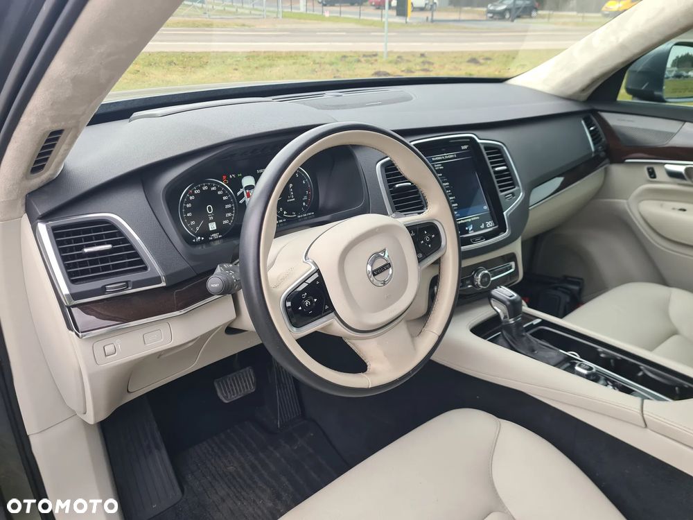 Volvo XC 90 T6 AWD Geartronic Momentum - 17