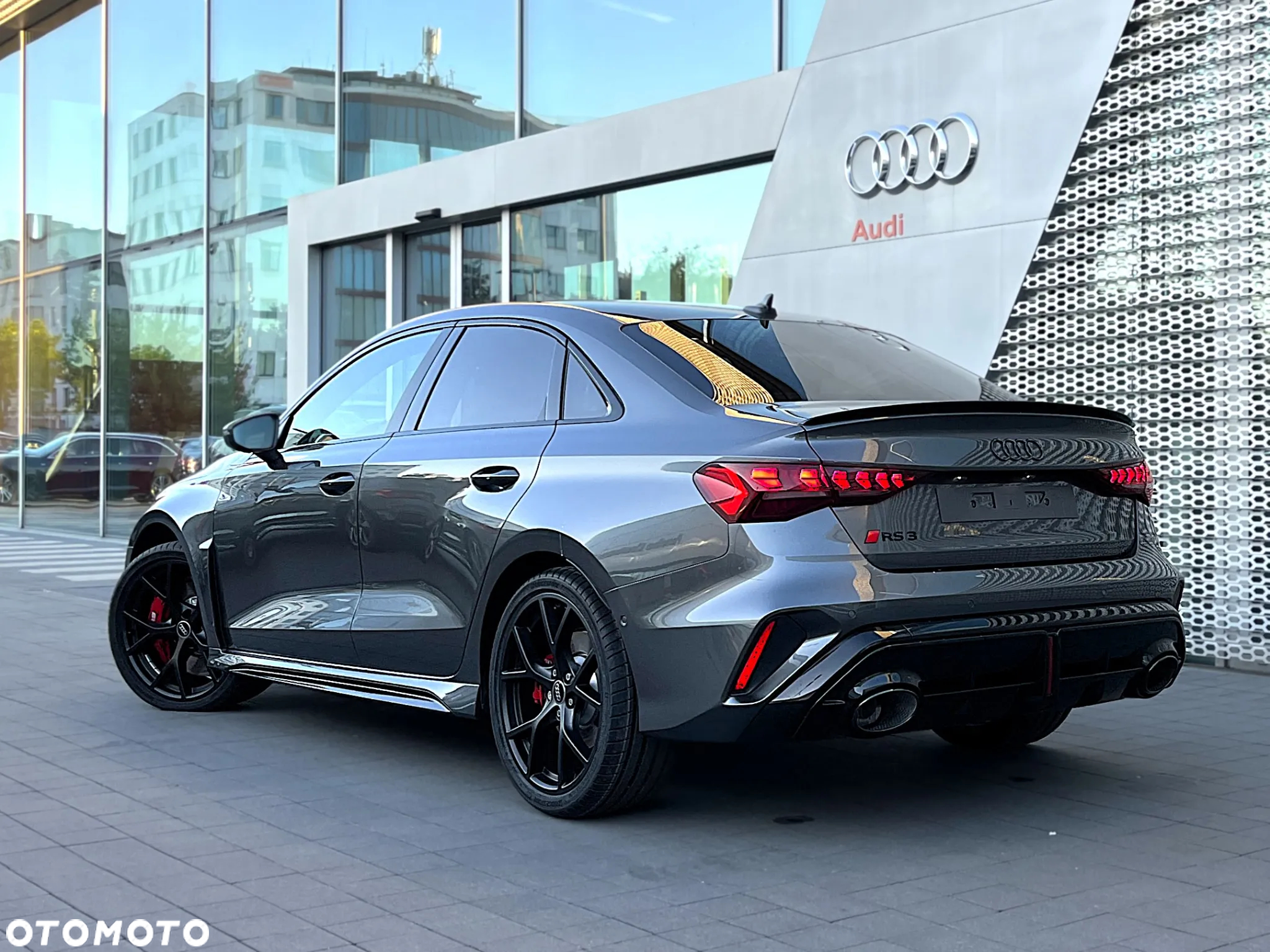 Audi RS3 Sportback TFSI Quattro S tronic - 3
