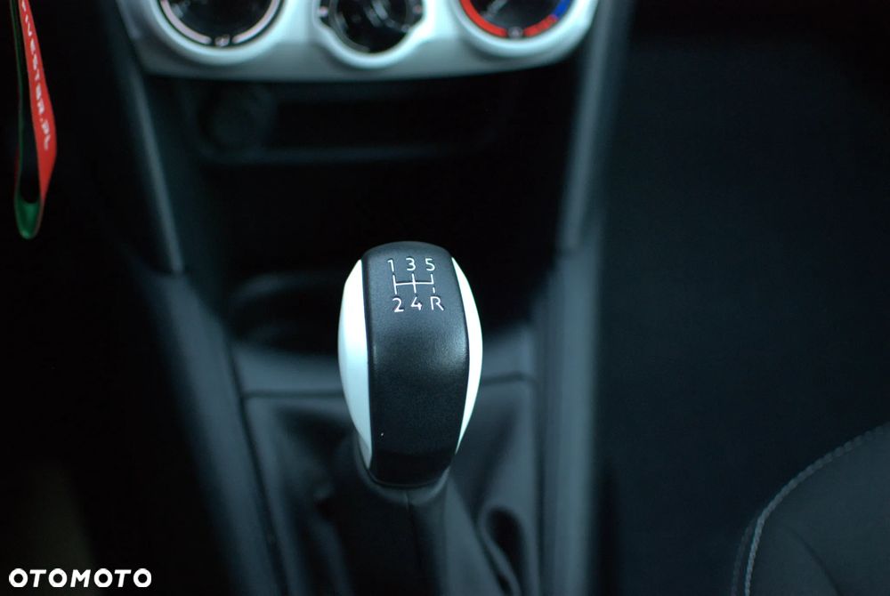 Peugeot 208 PureTech 68 Access - 12