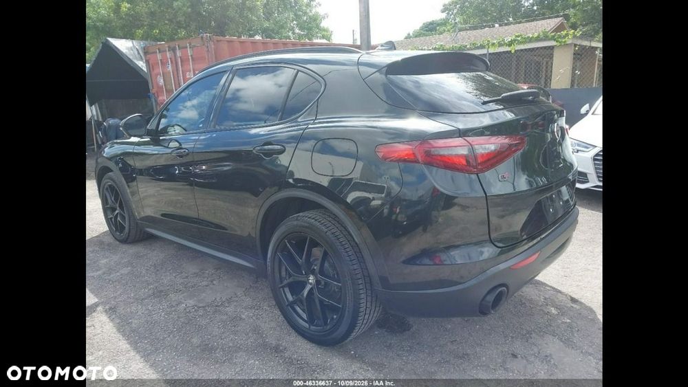 Alfa Romeo Stelvio - 5