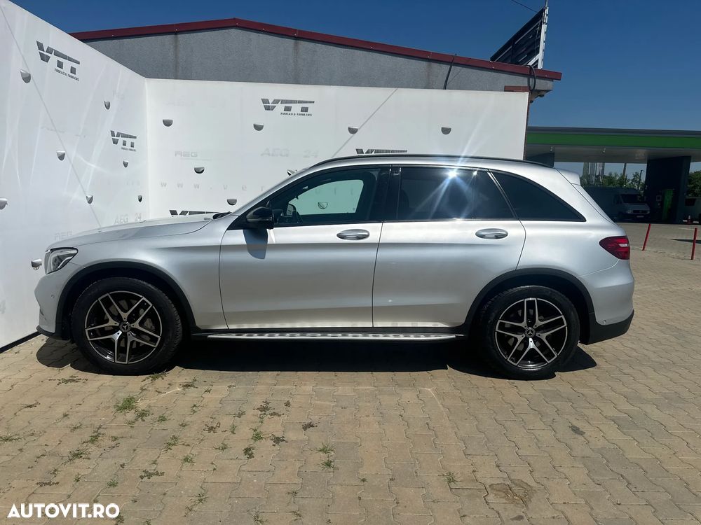 Mercedes-Benz GLC 220 d 4MATIC 9G-TRONIC AMG Line - 21