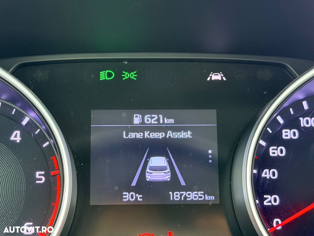 Kia Ceed 1.6 DSL MHEV Star - 19