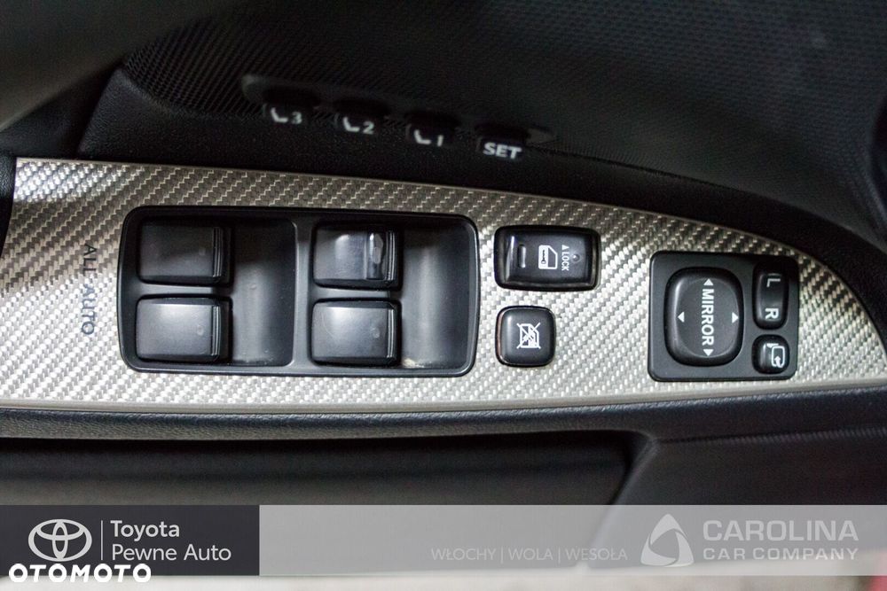 Lexus IS F Sport - 12