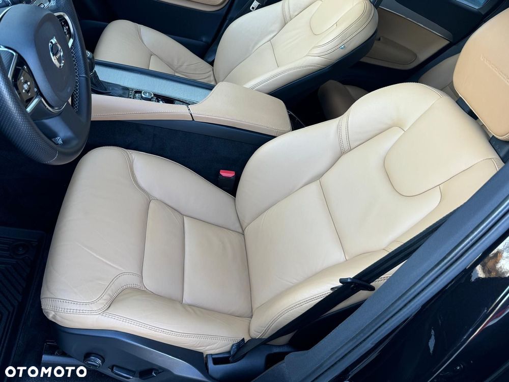 Volvo XC 90 D5 AWD Inscription 7os - 35