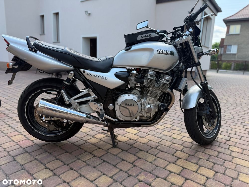 Yamaha XJR - 1