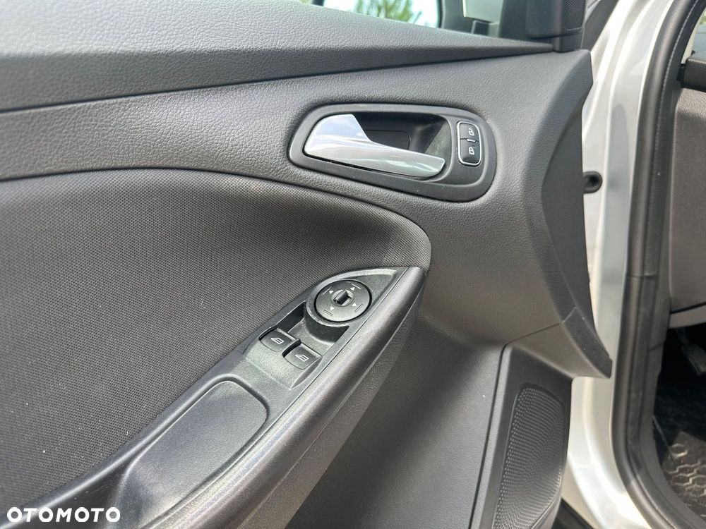 Ford Focus 1.5 TDCi ST-Line - 12