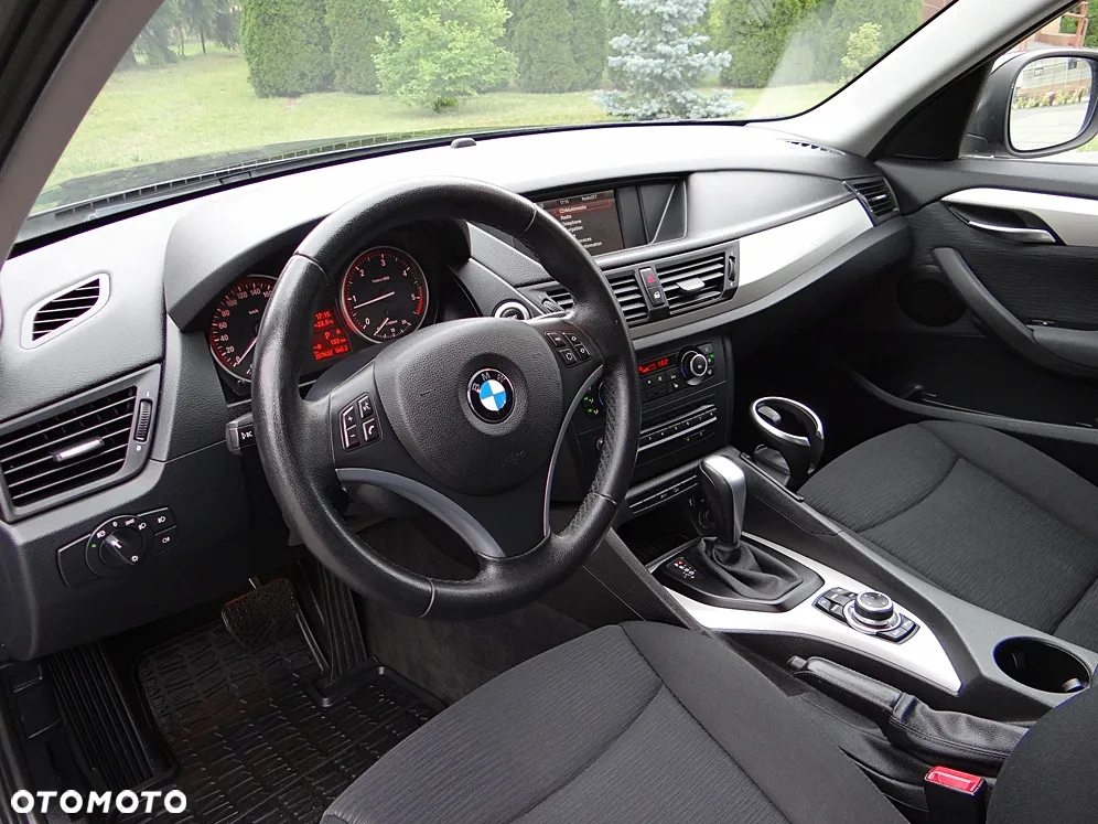 BMW X1 xDrive18d xLine - 24