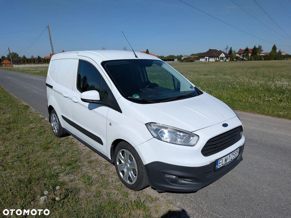 Ford Transit Courier - 1