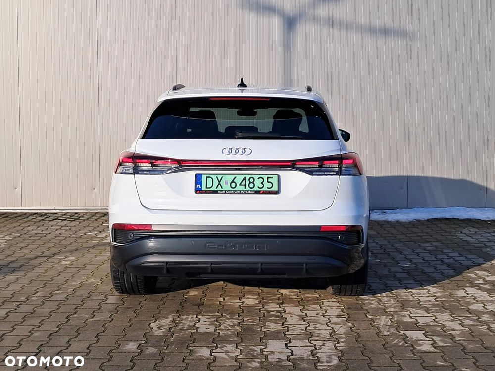 Audi Q4 e-tron - 5