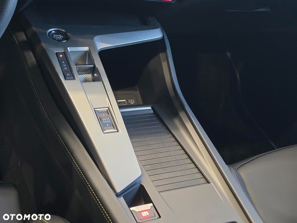 Peugeot 408 1.2 PureTech mHEV GT Exclusive S&S e-DSC6 - 16