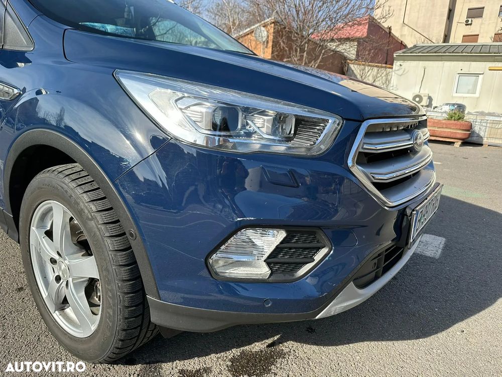 Ford Kuga 2.0 TDCi 4WD Powershift Titanium - 1
