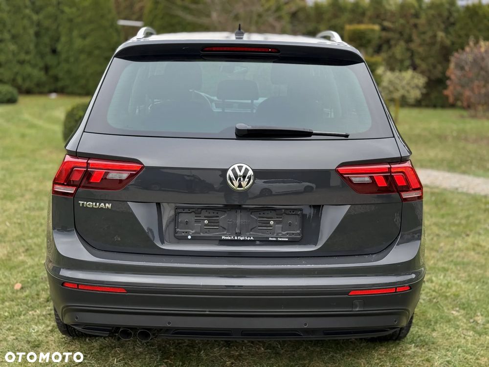 Volkswagen Tiguan 1.6 TDI SCR Comfortline - 24