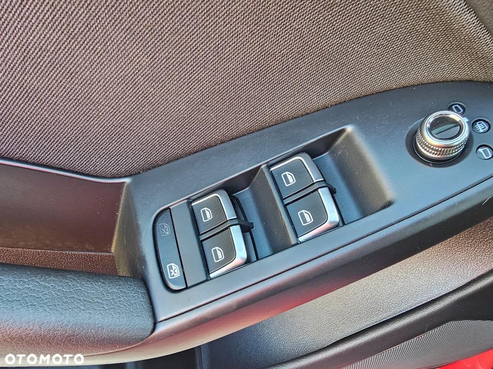 Audi A4 Avant 2.0 TDI DPF quattro Ambiente - 11