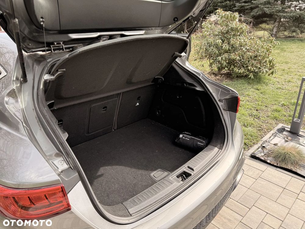 Infiniti Q30 1.6t DCT Sport - 6