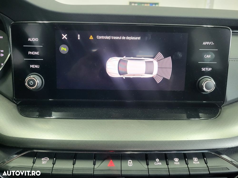 Skoda Octavia 2.0 TDI DSG Ambition - 26