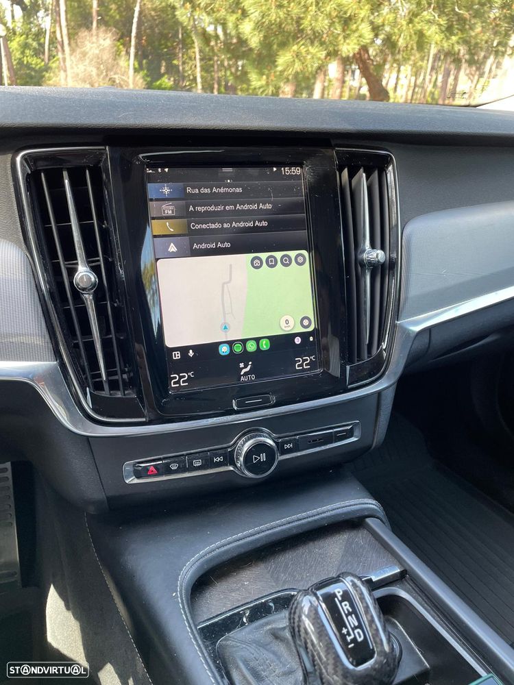 Volvo V90 Cross Country 2.0 D4 Pro AWD Geartronic - 23