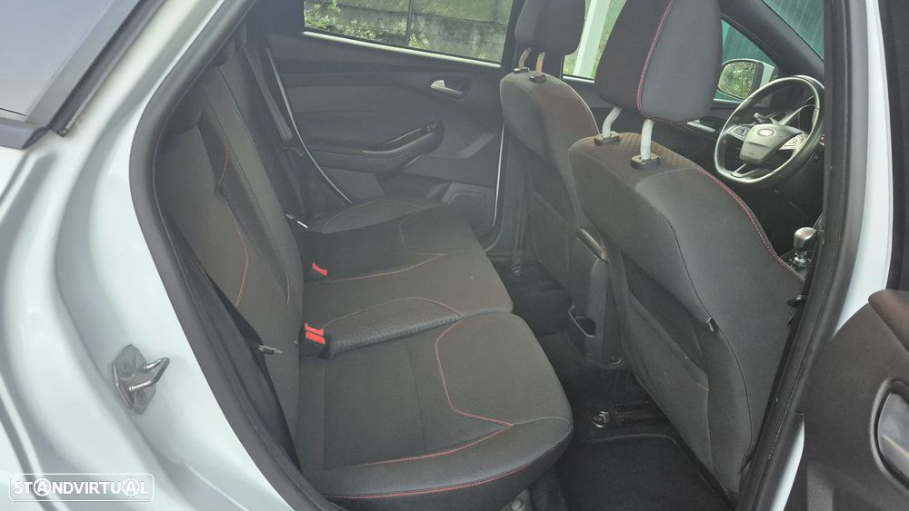 Ford Focus 1.0 SCTi ST-Line - 10