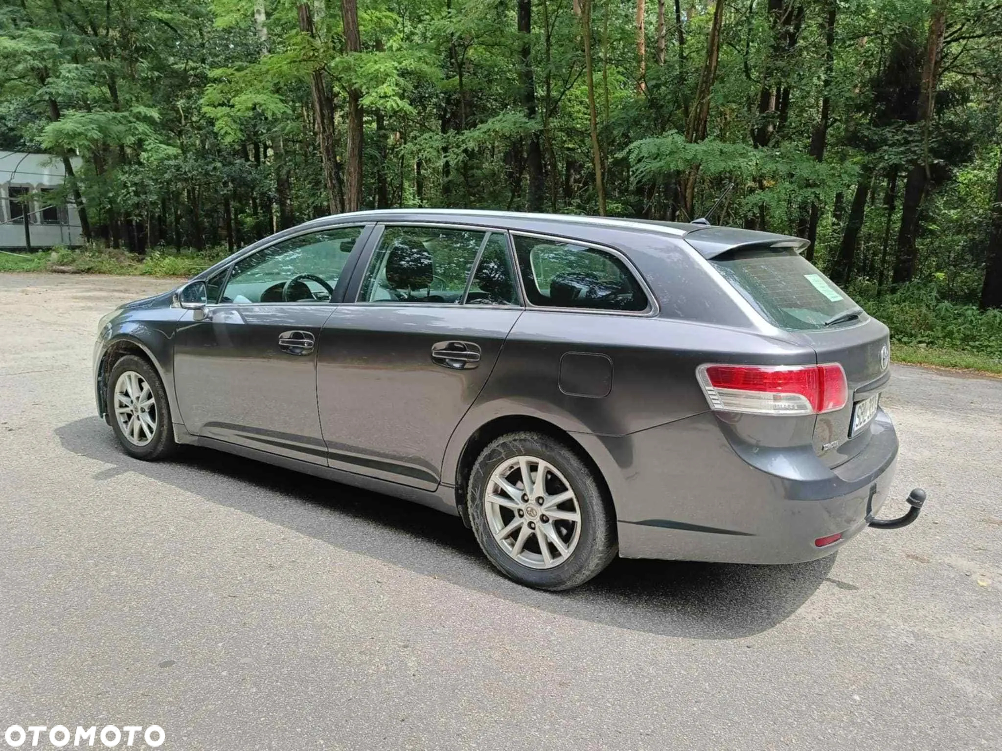 Toyota Avensis 1.8 Active - 9