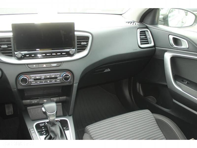 Kia Ceed - 20