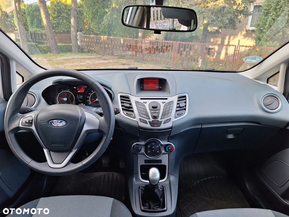 Ford Fiesta - 8