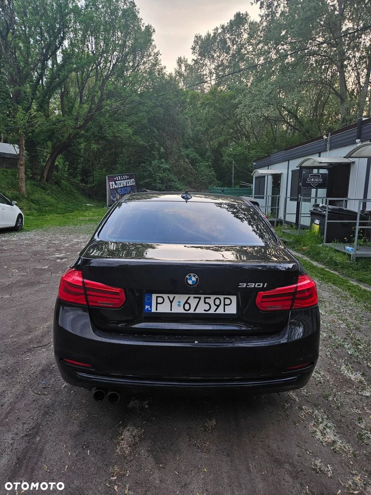 BMW Seria 3 330i Edition M Sport Shadow - 5