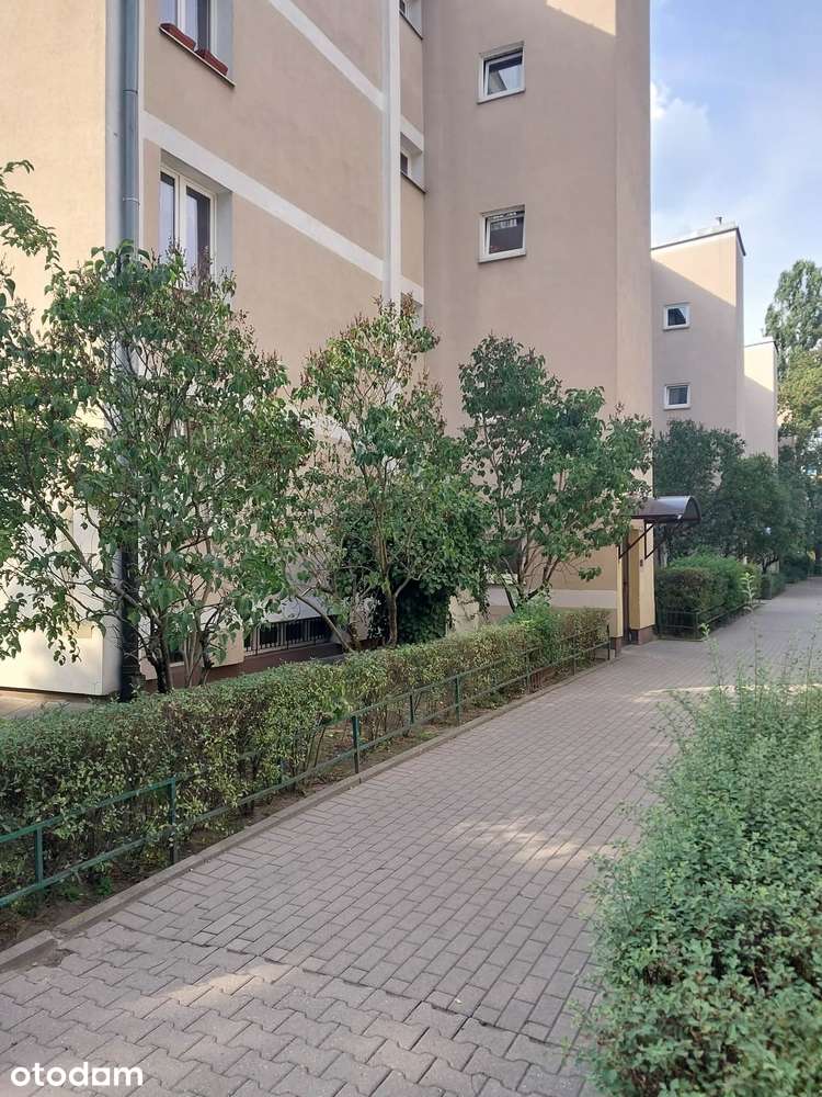 Przytulne mieszkanie 2-pokojowe z balkonem w Bielanach