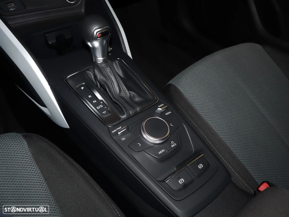 Audi Q2 30 TDI S tronic - 25