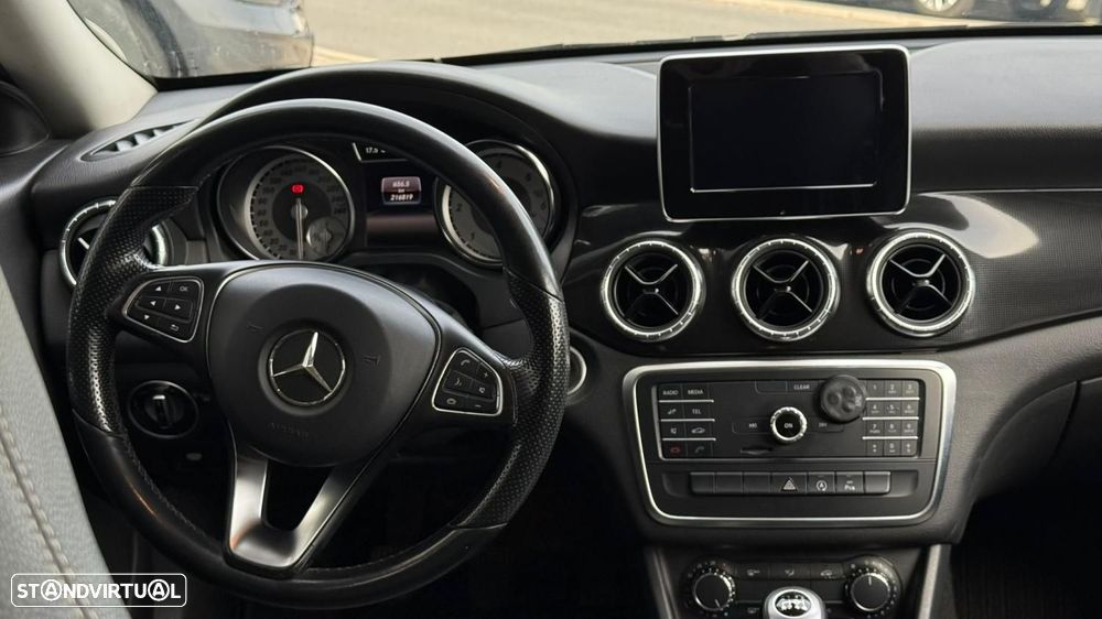 Mercedes-Benz CLA 200 d Shooting Brake Urban - 9