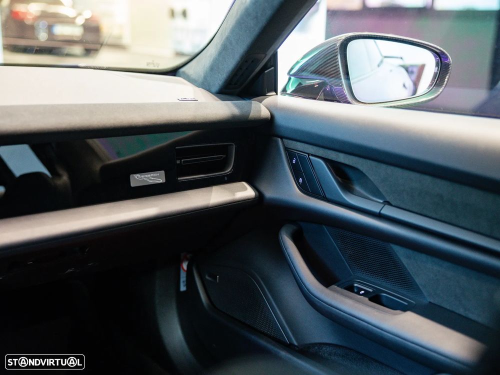 Porsche Taycan Turbo GT Weissach - 45