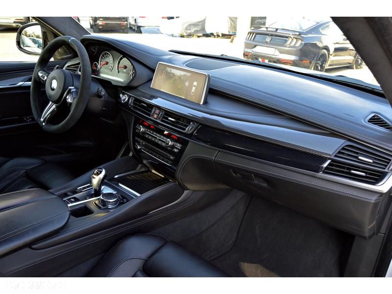BMW X6M - 12