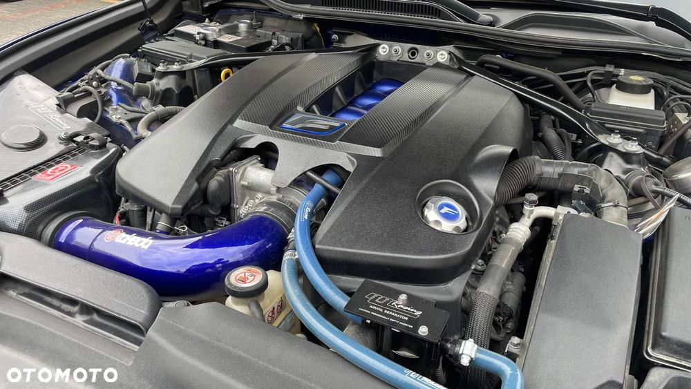 Lexus RC F Carbon - 8