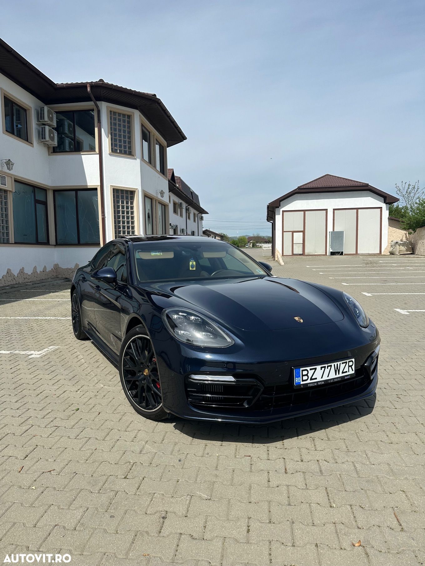 Porsche Panamera 4S - 1