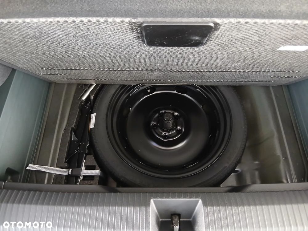 Volkswagen T-Roc 1.5 eTSI Life DSG - 17