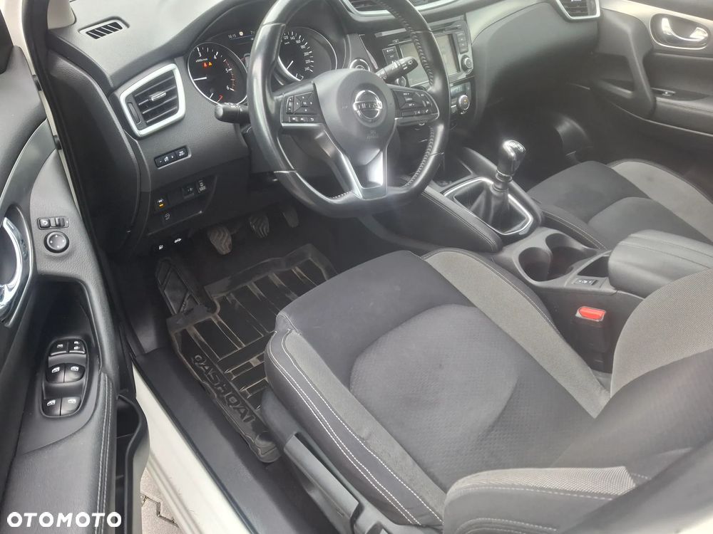 Nissan Qashqai 1.7 dCi ALL-MODE 4x4i N-WAY - 17