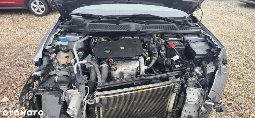 Peugeot 308 BlueHDi 130 EAT8 Style - 27