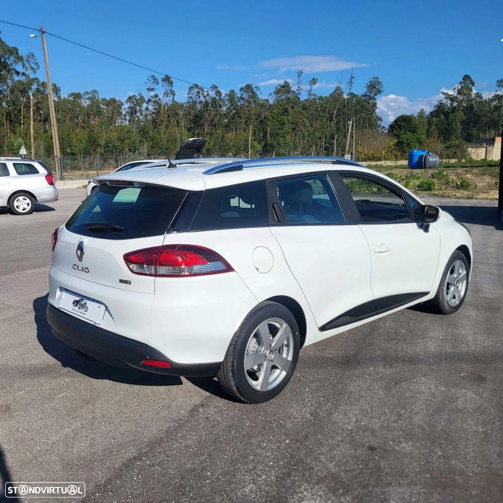 Renault Clio Sport Tourer (Energy) dCi 90 Bose Edition - 13
