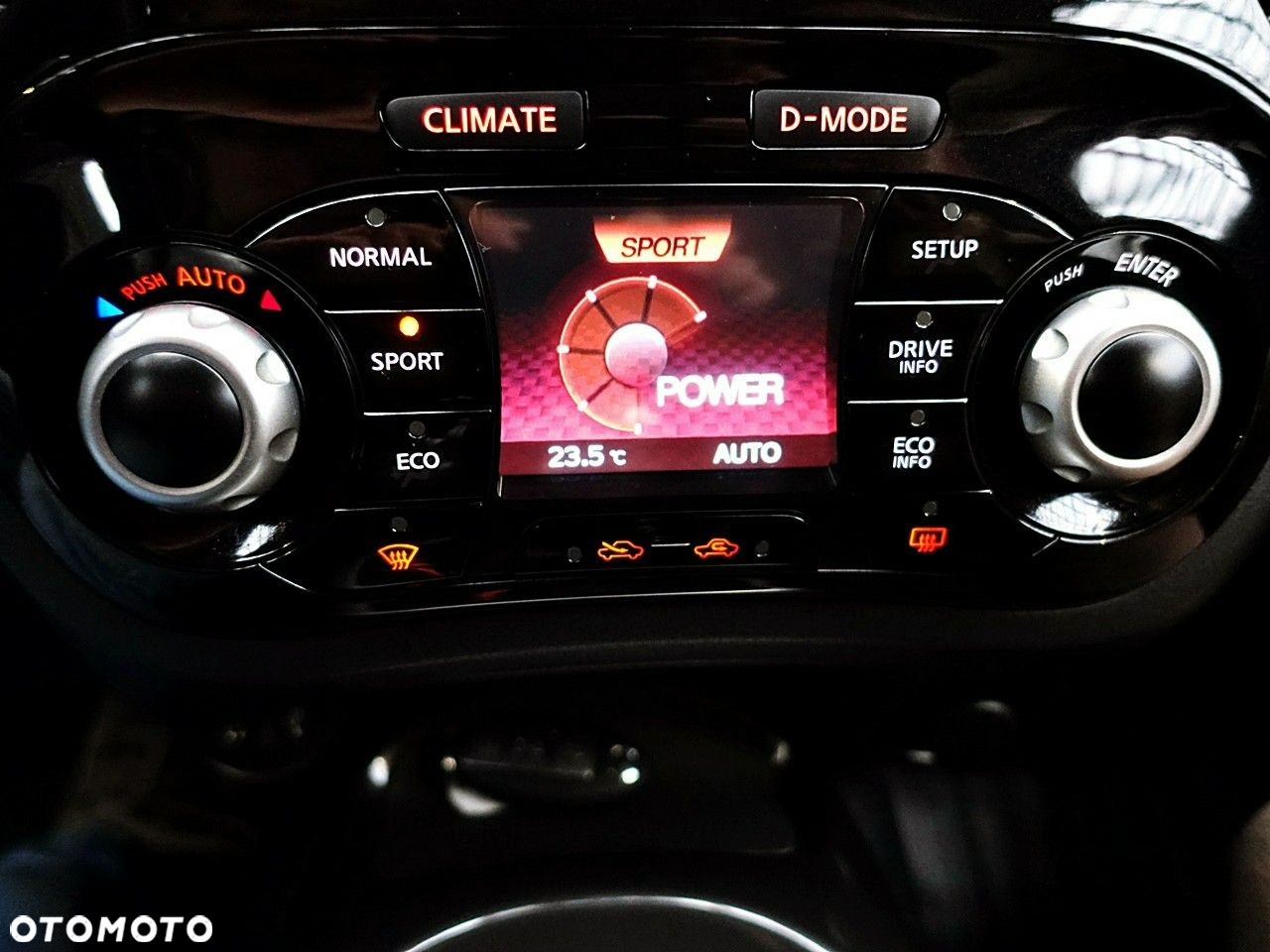 Nissan Juke - 32