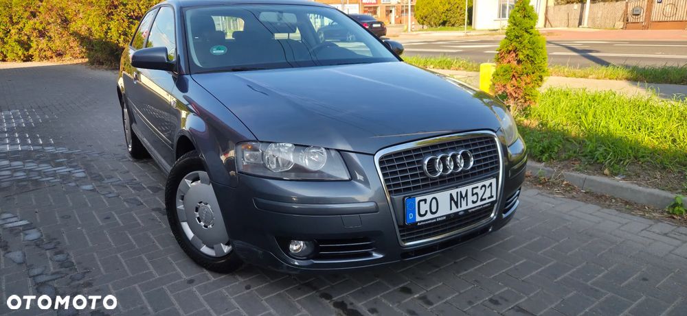 Audi A3 3-drzwiowe 1.6 Ambition - 23
